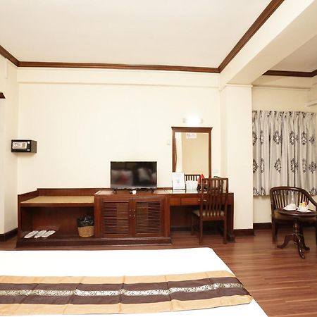 Grand Business Inn Bangkok Exterior photo