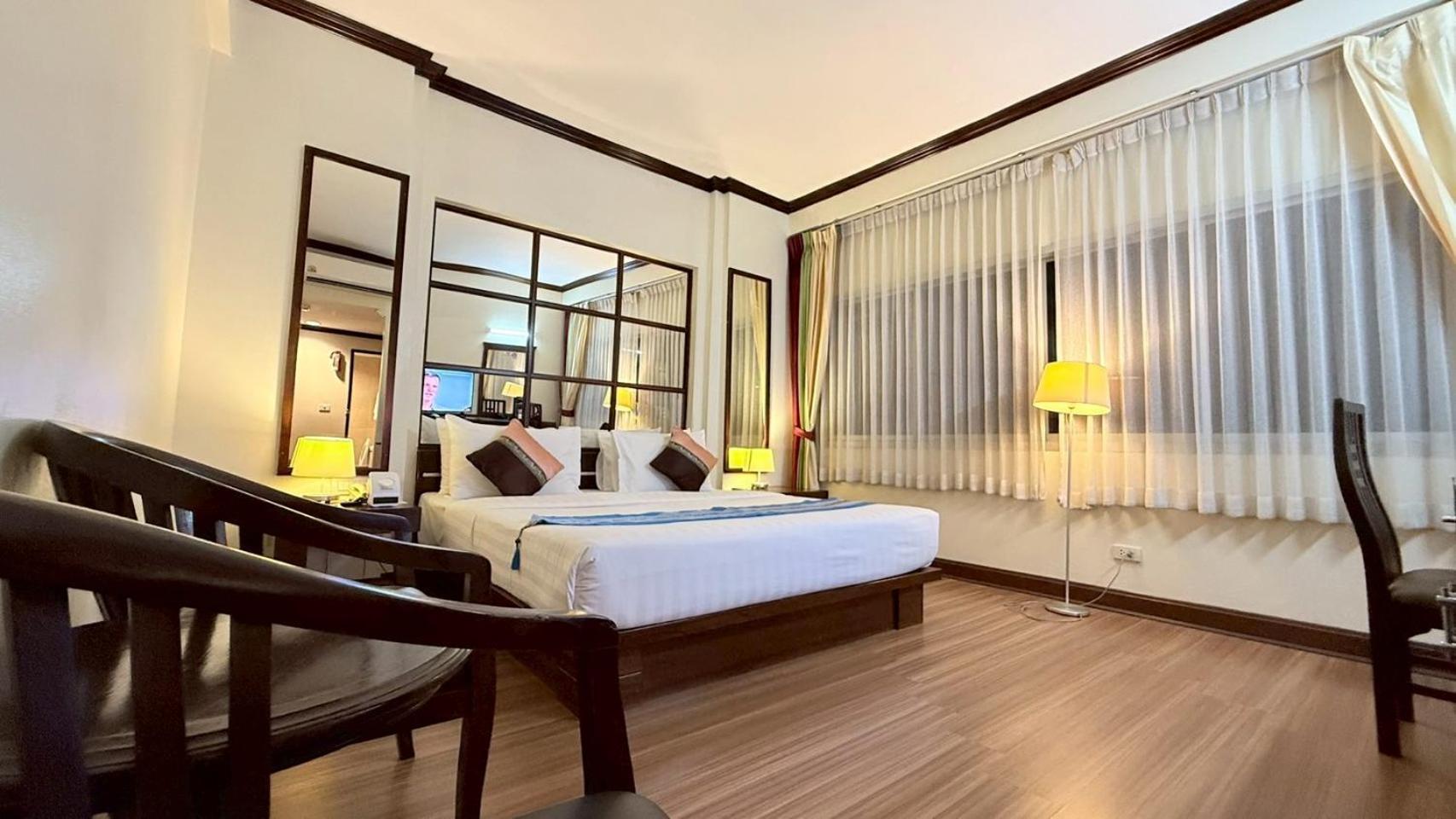 Grand Business Inn Bangkok Exterior photo