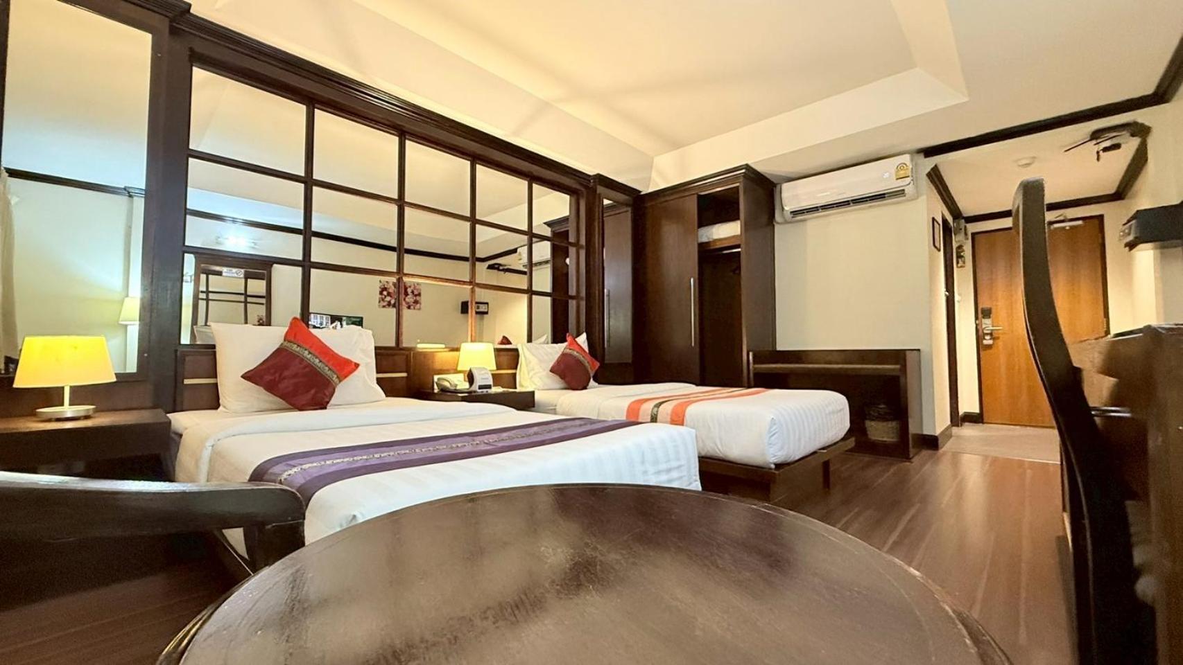 Grand Business Inn Bangkok Exterior photo