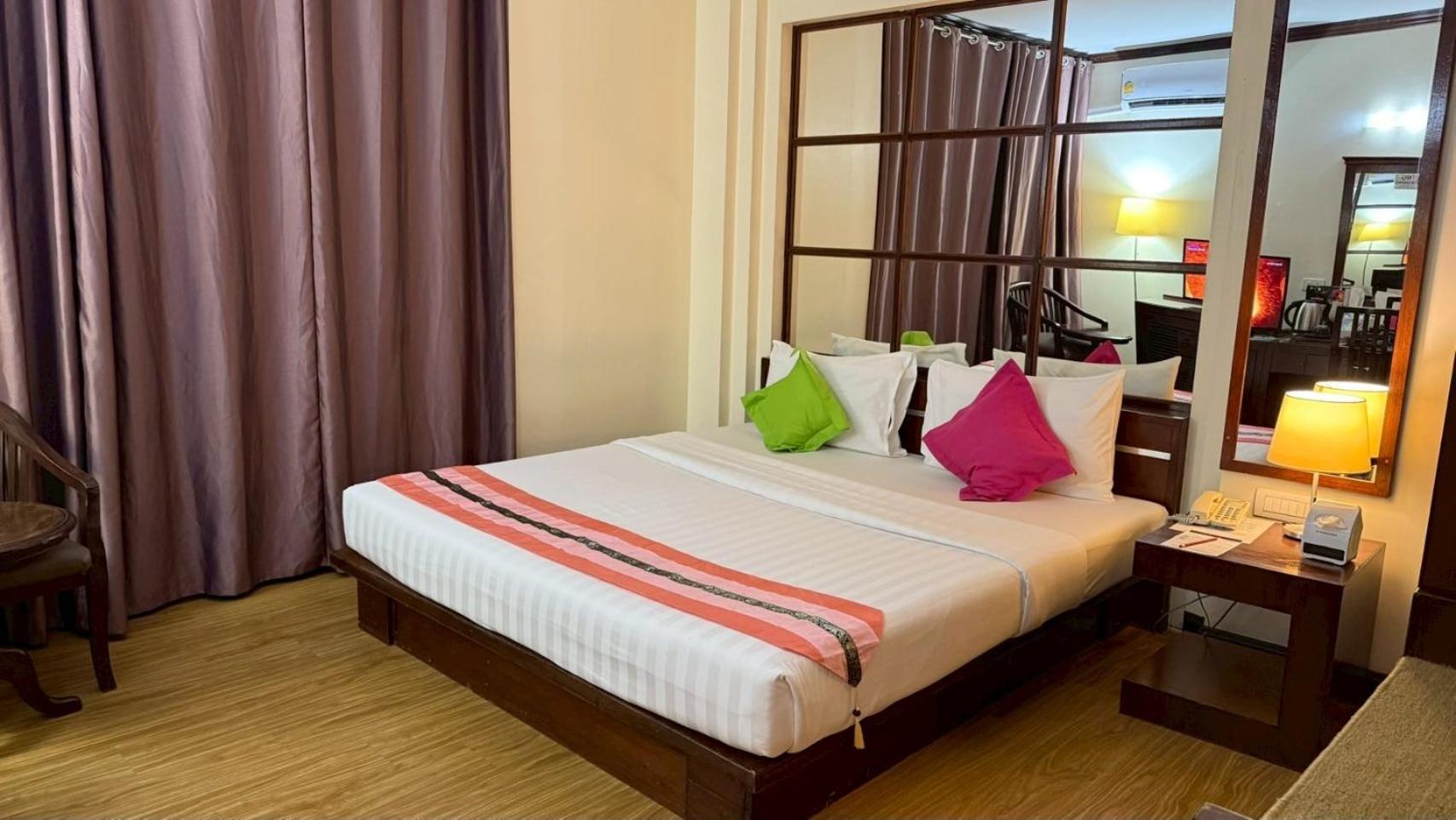 Grand Business Inn Bangkok Exterior photo