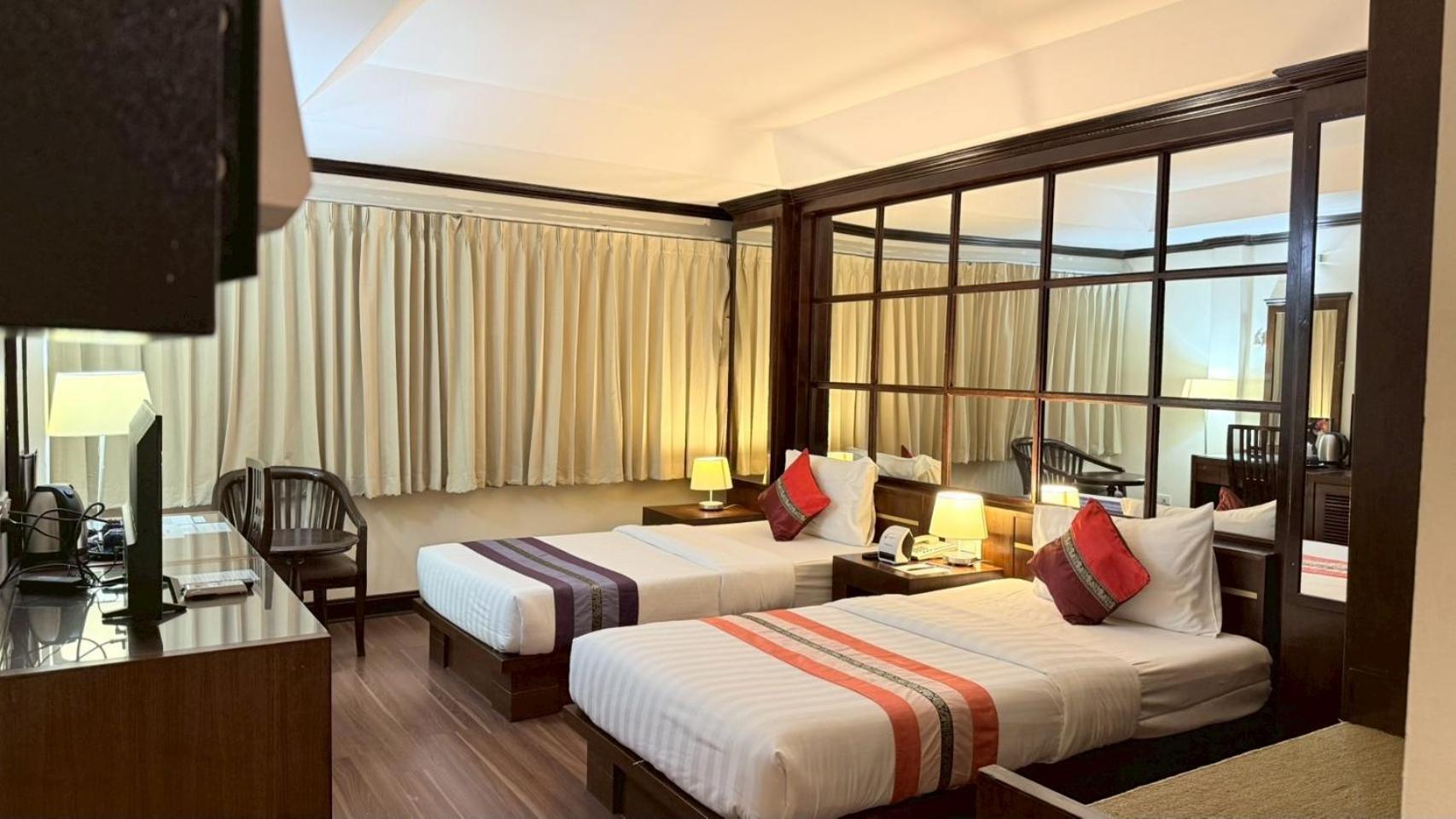 Grand Business Inn Bangkok Exterior photo