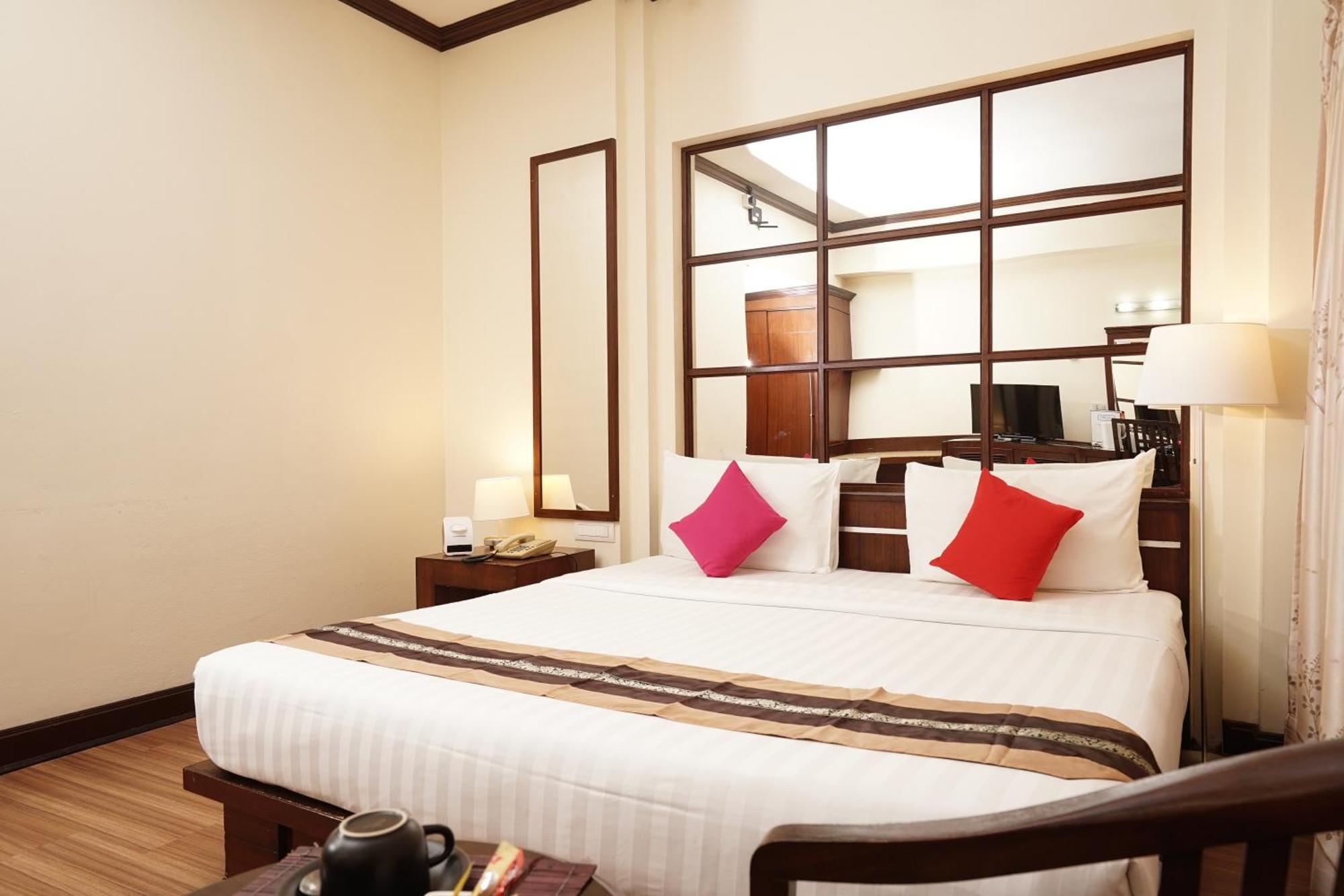 Grand Business Inn Bangkok Exterior photo