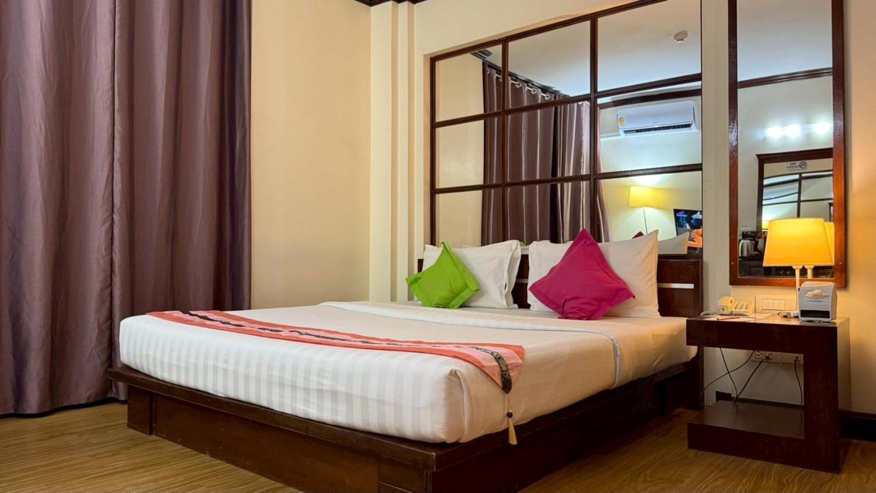 Grand Business Inn Bangkok Exterior photo