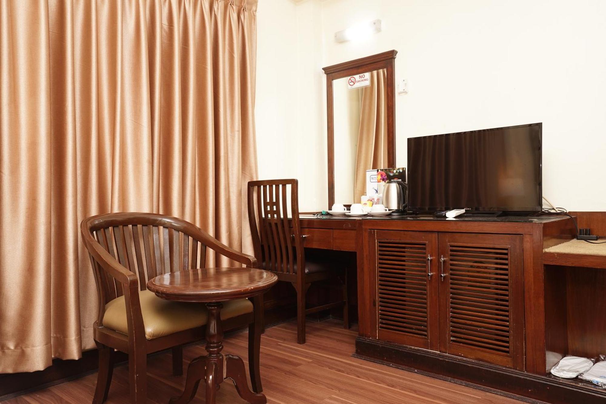 Grand Business Inn Bangkok Exterior photo