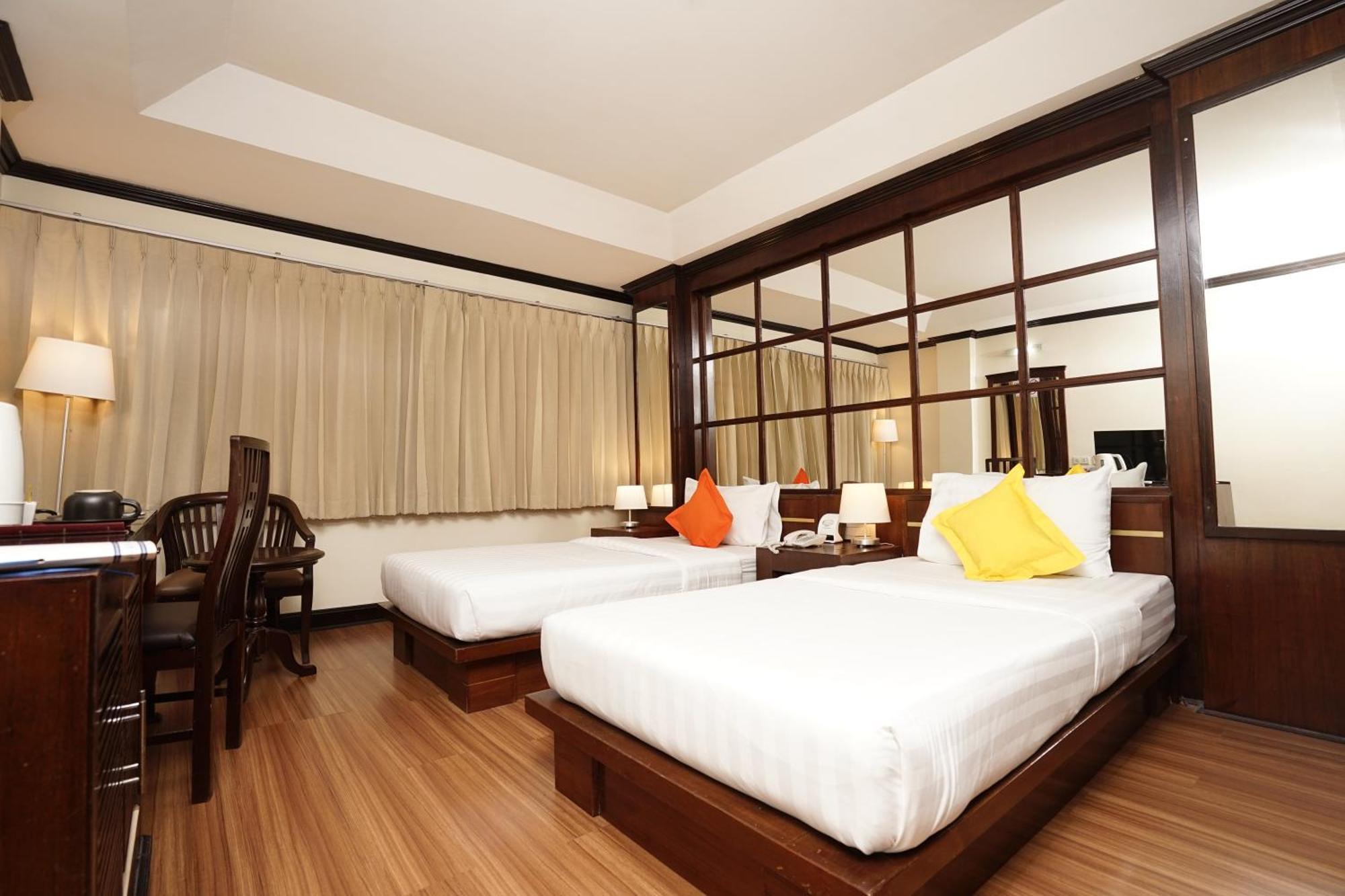 Grand Business Inn Bangkok Exterior photo