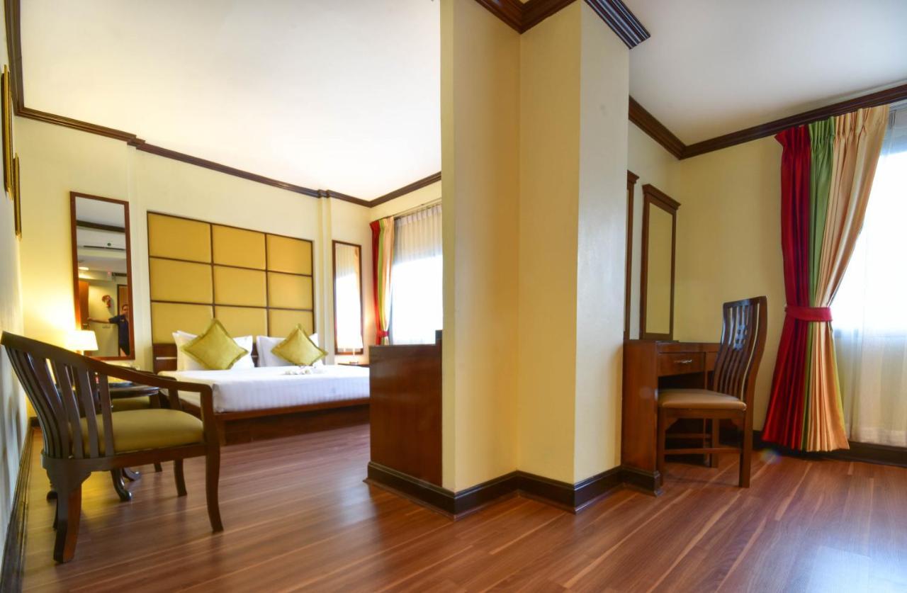 Grand Business Inn Bangkok Exterior photo